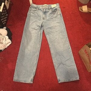 A&F 90s High Rise Relaxed Jeans